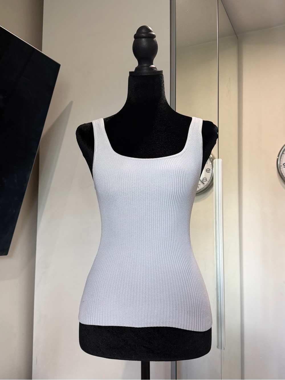 Aritzia Babaton Sculpt Knit Square Neck Tank Top
